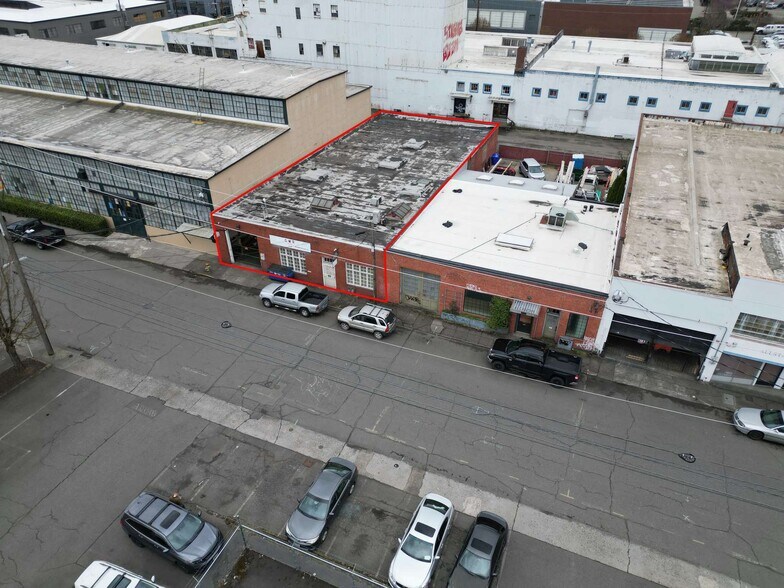 More Photos Of 646 N Thompson St, Portland Manufacturing For Sale
