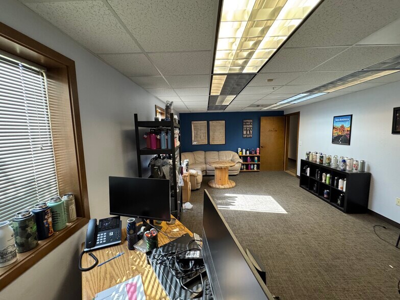 More Photos Of 2900 Sutherland Dr, Union Gap Manufacturing For Lease