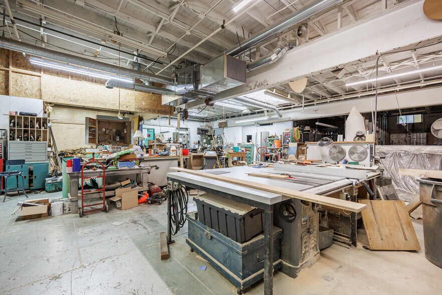 More Photos Of 1024 Garson Ave, Rochester Light Manufacturing For Sale