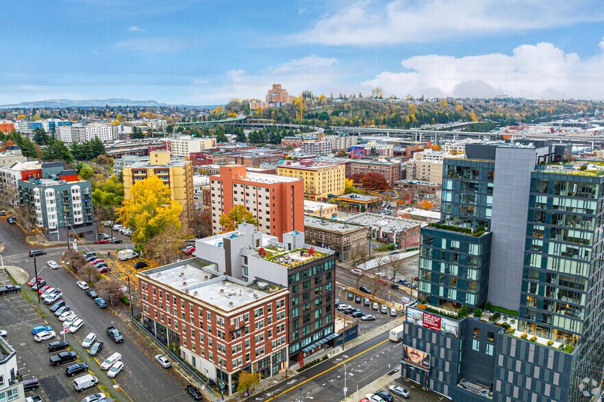 More Photos Of 206 5th Ave S, Seattle Apartments For Lease