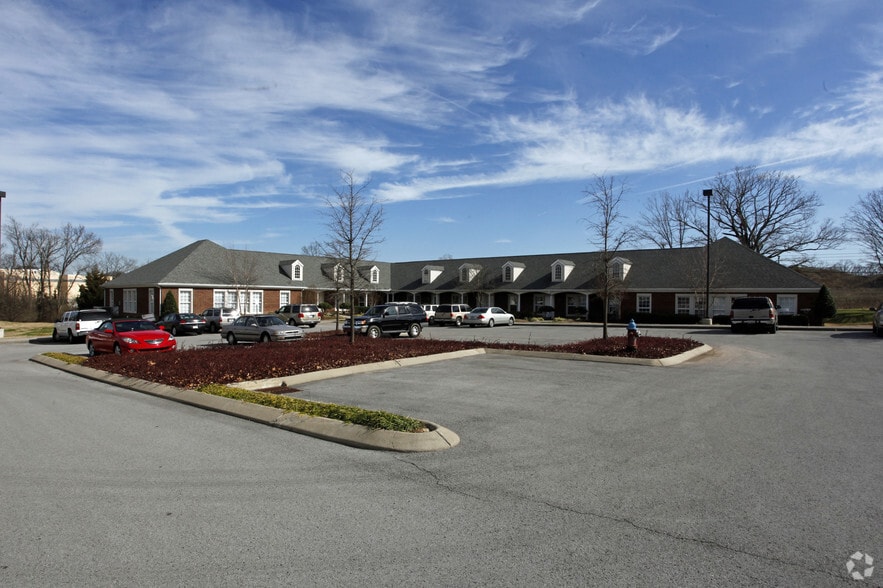 Primary Photo Of 3326 Aspen Grove Dr, Franklin Medical For Lease