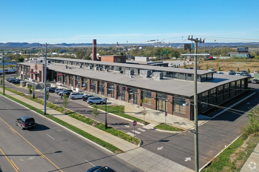 More Photos Of 3814 Charlotte Ave, Nashville General Retail For Lease