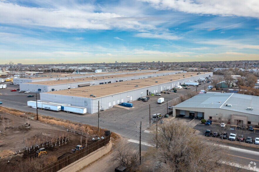 More Photos Of 3201-3273 S Platte River Dr, Englewood Warehouse For Lease