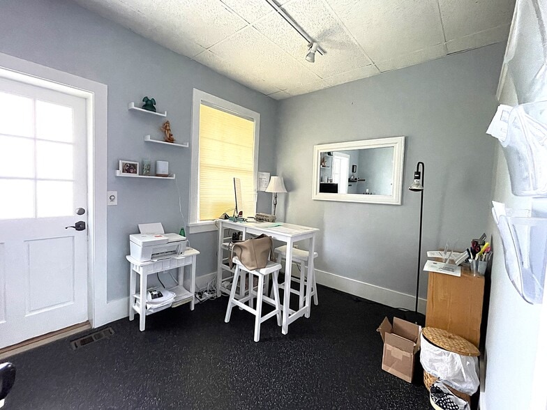 More Photos Of 205 Brooklea Dr, Fayetteville Office Residential For Sale