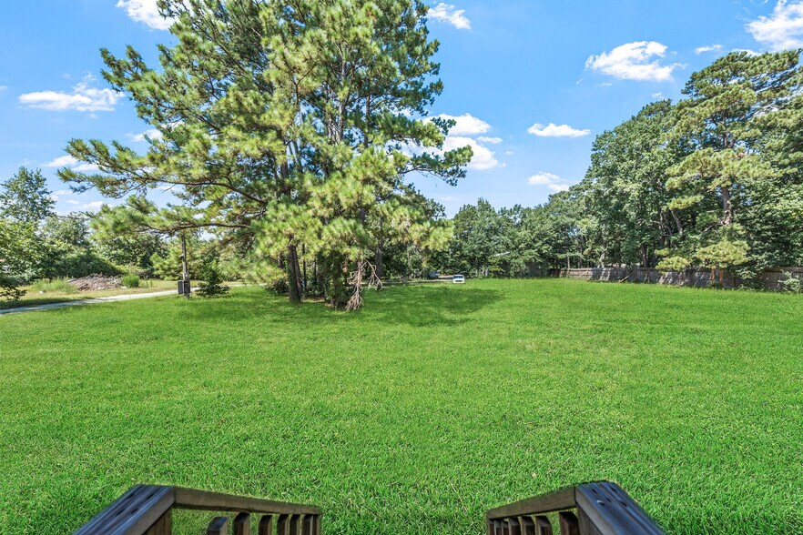 More Photos Of 14000 McAlister Rd, Conroe Office For Sale