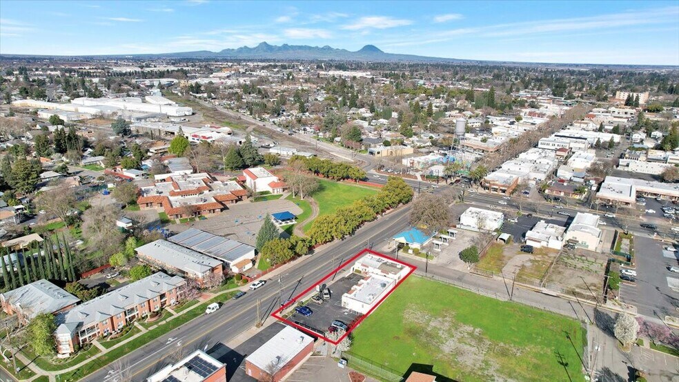 More Photos Of 525 Plumas St, Yuba City Storefront For Sale