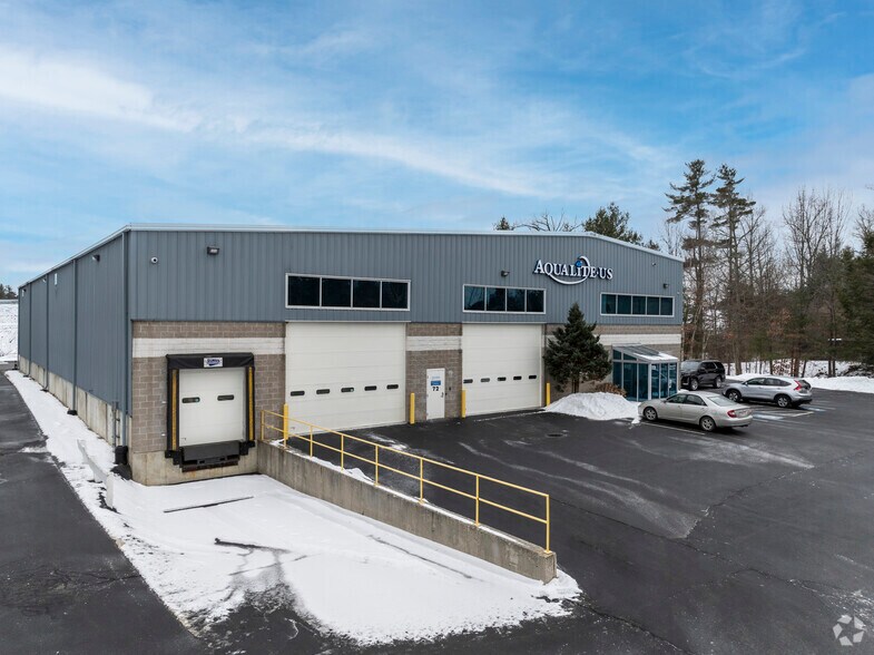 More Photos Of 72 Progress Ave, Tyngsborough Warehouse For Lease