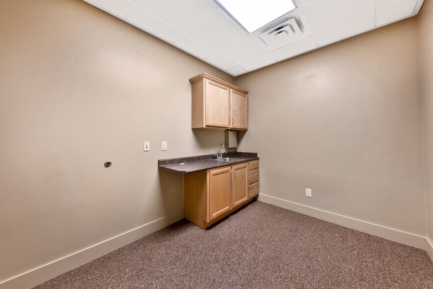 More Photos Of 7478 S Campus View Dr, West Jordan Medical For Lease