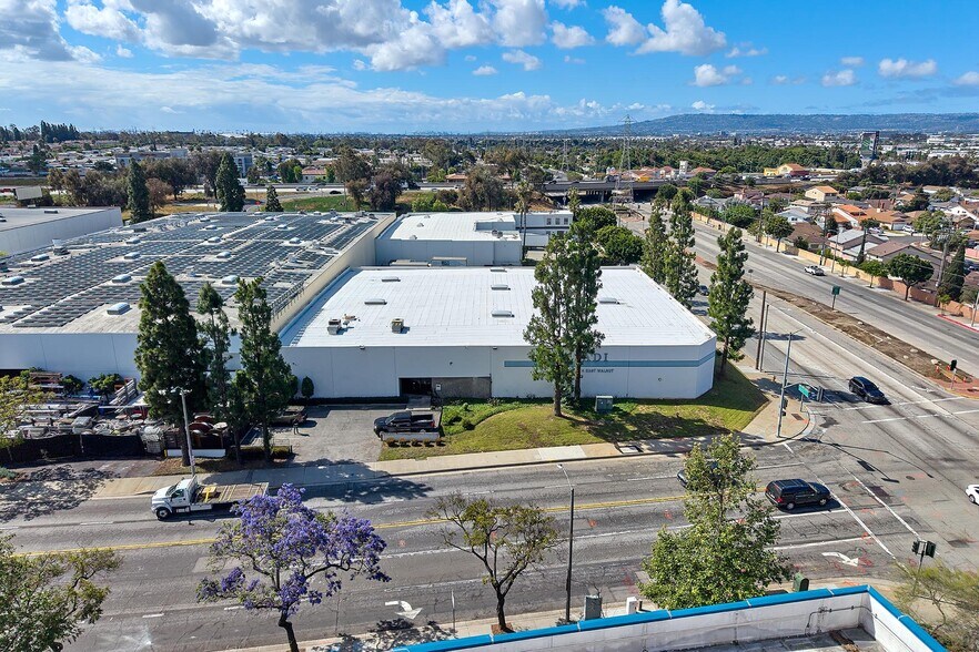 Primary Photo Of 614 E Walnut St, Carson Warehouse For Sale