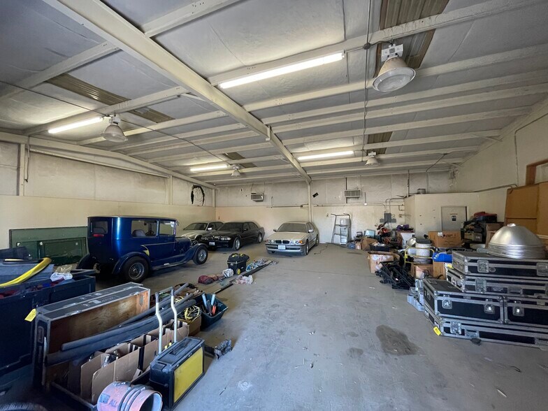 More Photos Of 712 W California Ave, Ridgecrest Warehouse For Sale