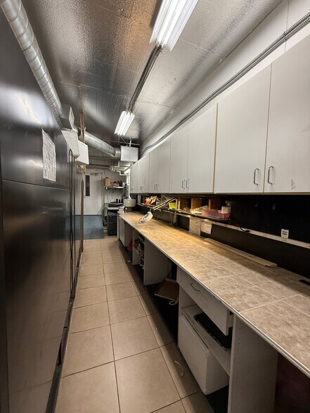 More Photos Of 7304 Canby Ave, Reseda Apartments For Sale