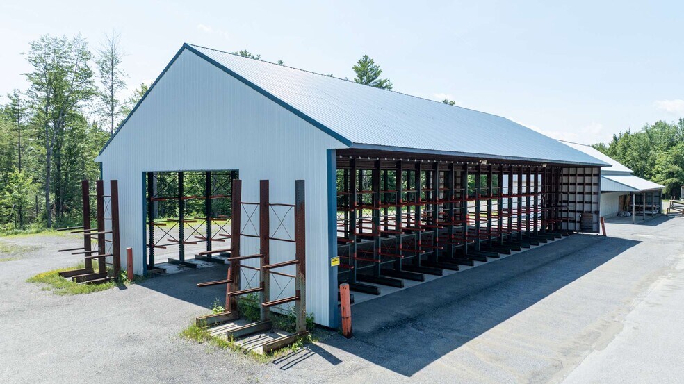 More Photos Of 339 Main St, Madison Freestanding For Sale