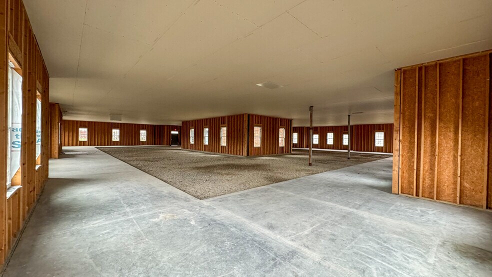More Photos Of 5897 Montclair Blvd, Milford Office For Lease