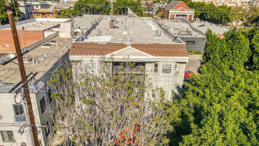 More Photos Of 1513 W 12th Pl, Los Angeles Apartments For Sale