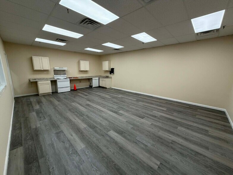 More Photos Of 1350 Cunningham Rd N, Kinston Warehouse For Lease