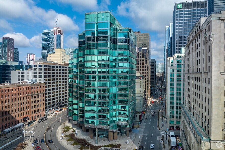 More Photos Of 1 University Ave, Toronto Office For Lease
