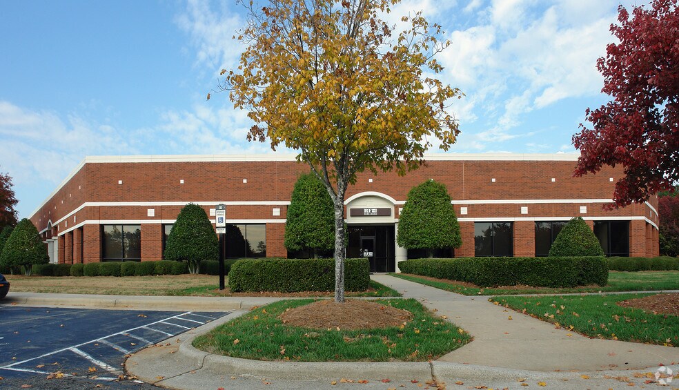 More Photos Of 7800-7880 Thorndike Rd, Greensboro Light Distribution For Lease