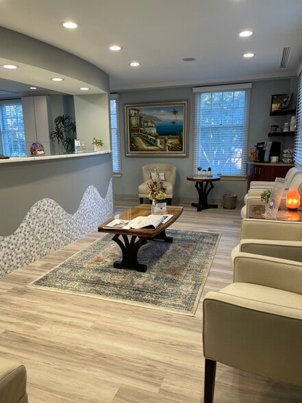 More Photos Of 4910 31st St S, Arlington Medical For Lease