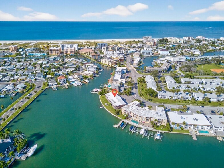 More Photos Of 275 116th Ave, Treasure Island Apartments For Sale