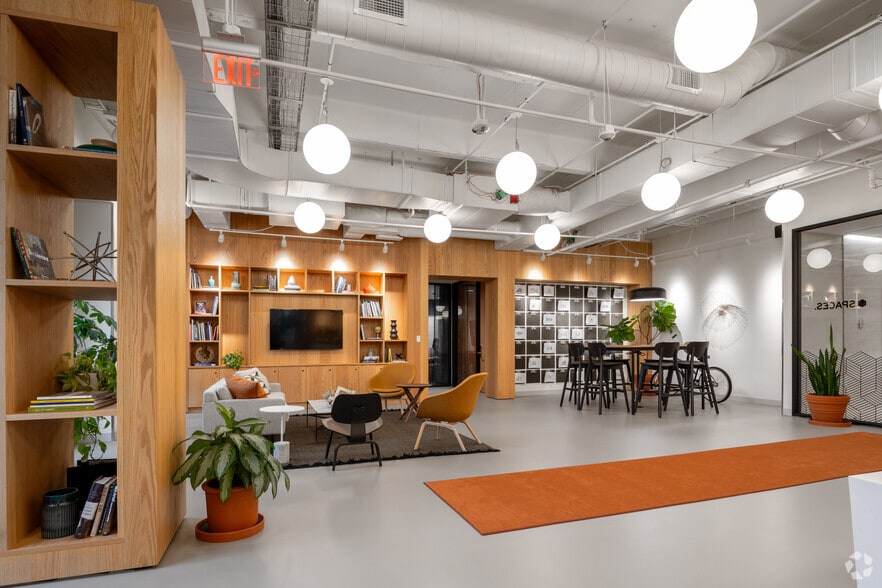 More Photos Of 111 Congress Ave, Austin Coworking Space