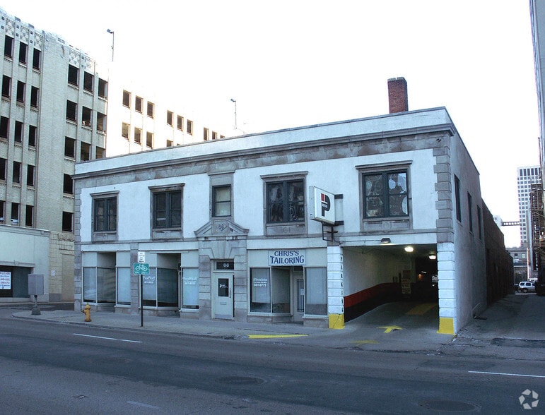 More Photos Of 84-92 N Front St, Columbus Freestanding For Sale