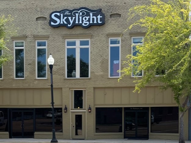 Primary Photo Of 745 Washington Ave, Greenville Hotel For Sale