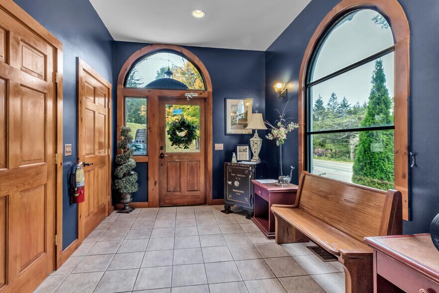 More Photos Of 5107 Langford Rd, North Collins Hospitality For Sale