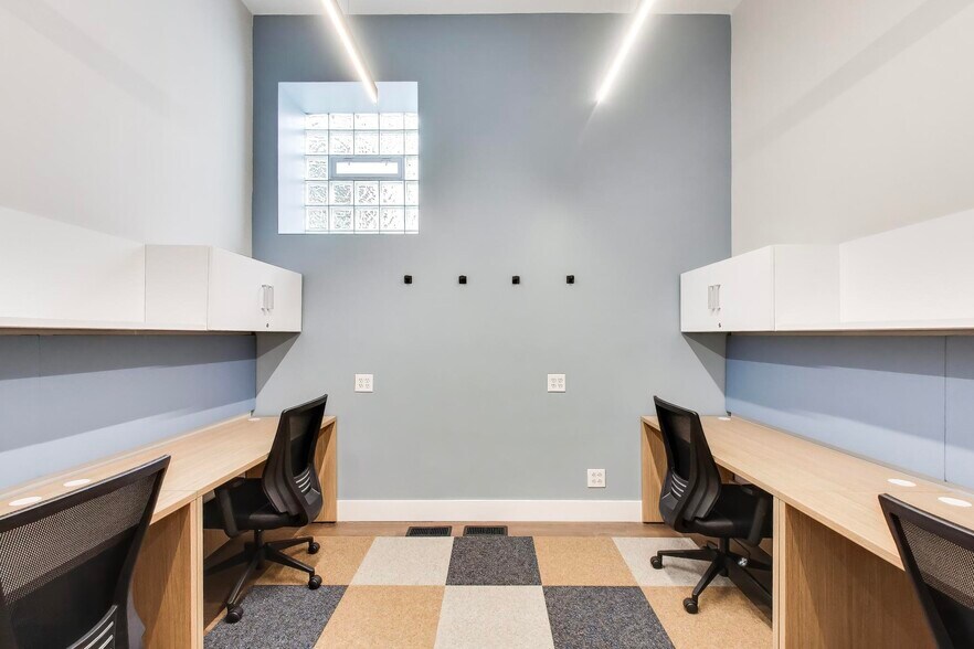 More Photos Of 3271 W Armitage Ave, Chicago Coworking Space