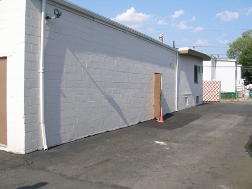 More Photos Of 29 Linden St, Medford Flex For Sale