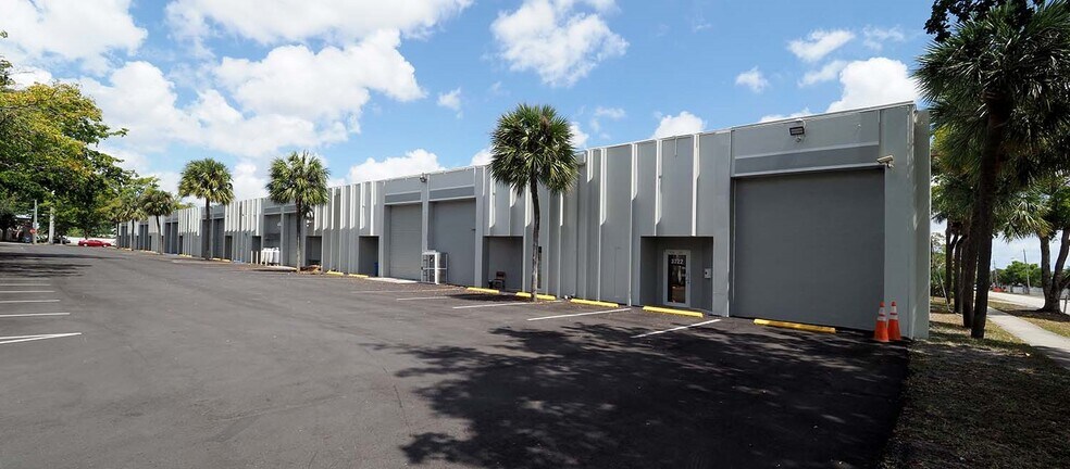 More Photos Of 3700-3798 NW 16th St, Lauderhill Unknown For Lease