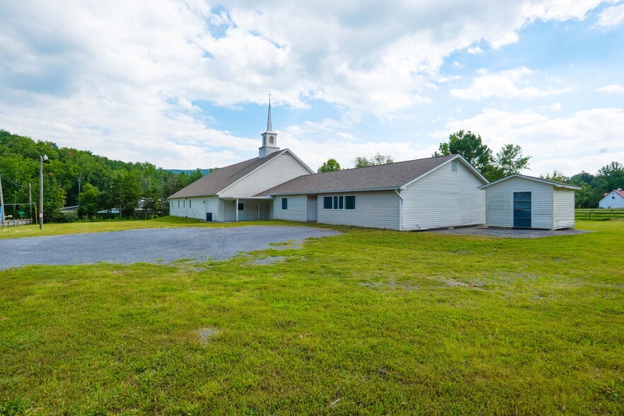 More Photos Of 5700 Edinburg Gap Rd, Fort Valley Religious Facility For Sale