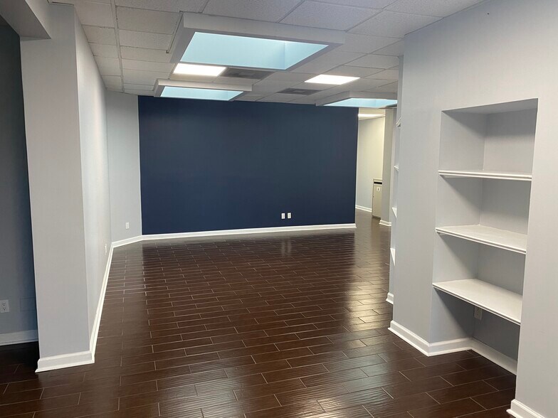 More Photos Of 1345 Campbell Rd, Houston Medical For Lease
