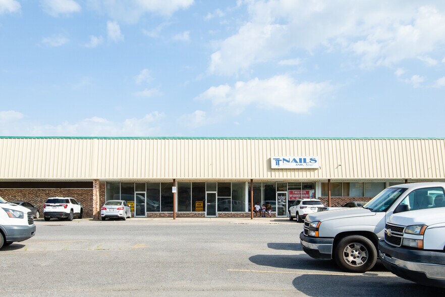 More Photos Of 500 US 90, Patterson Supermarket For Lease