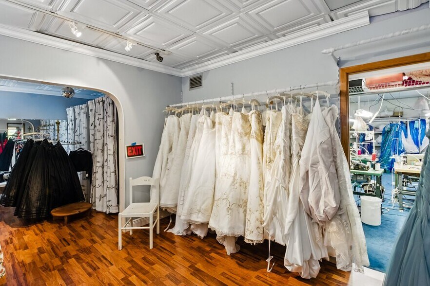 More Photos Of 4066 Broward Blvd, Fort Lauderdale Storefront Retail Office For Sale