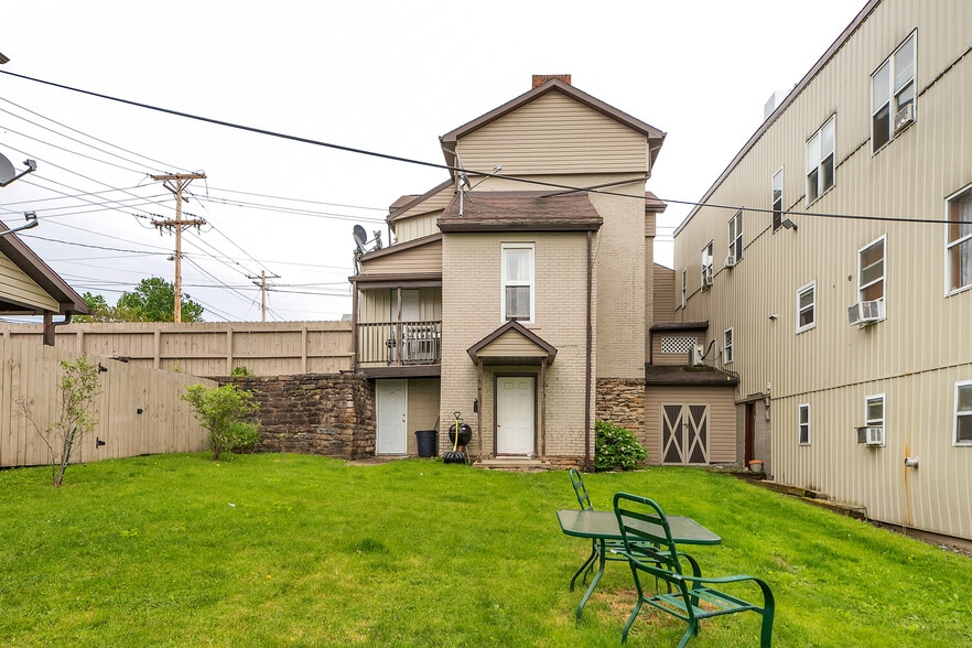 More Photos Of 277 N Gallatin Ave, Uniontown Apartments For Sale