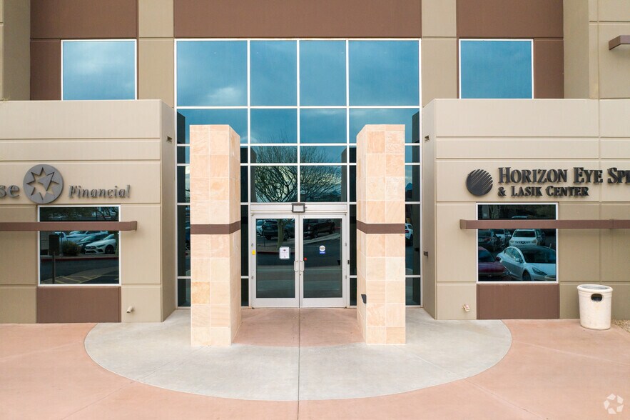 More Photos Of 18325 N Allied Way, Phoenix Medical For Lease