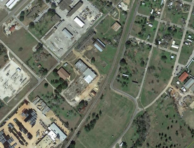 More Photos Of 100 & 601 Hickey, Yoakum Land For Sale