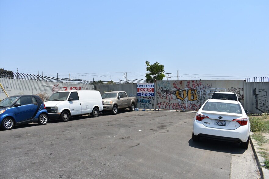 More Photos Of 1693-1699 E 109th St, Los Angeles Land For Sale