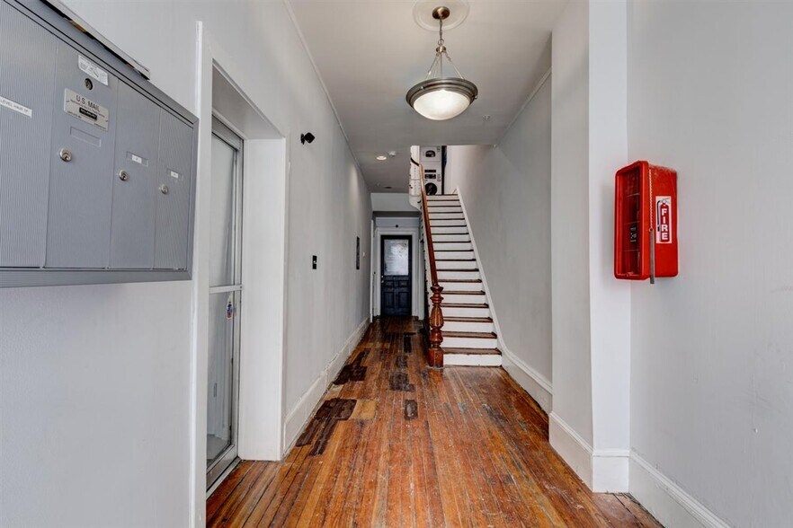 More Photos Of 2116 N Charles St, Baltimore Apartments For Sale