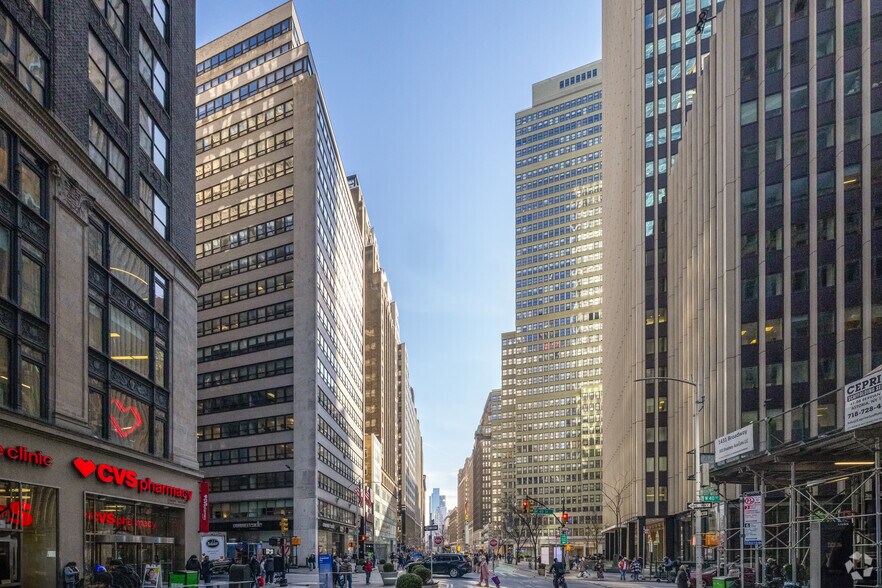 More Photos Of 1430 Broadway, New York Office For Lease