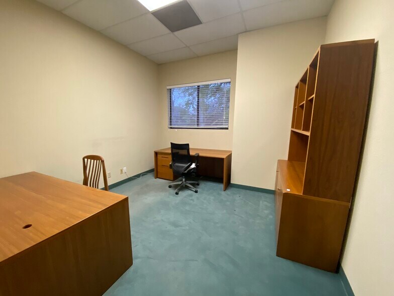 More Photos Of 706-724 5th St, Davis Office For Lease