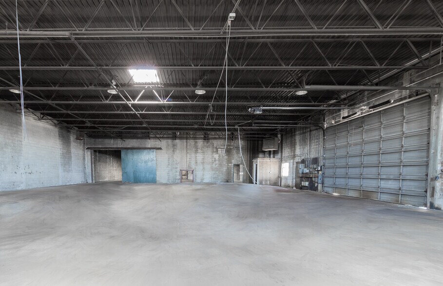 More Photos Of 487 Allens, Providence Land For Lease