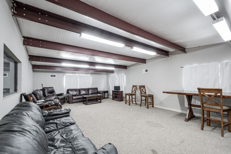 More Photos Of 12586 US-59, Splendora Warehouse For Sale