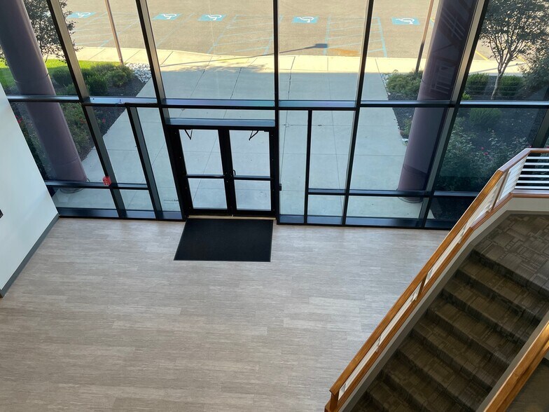 More Photos Of 236 Brodhead Rd, Bethlehem Medical For Lease