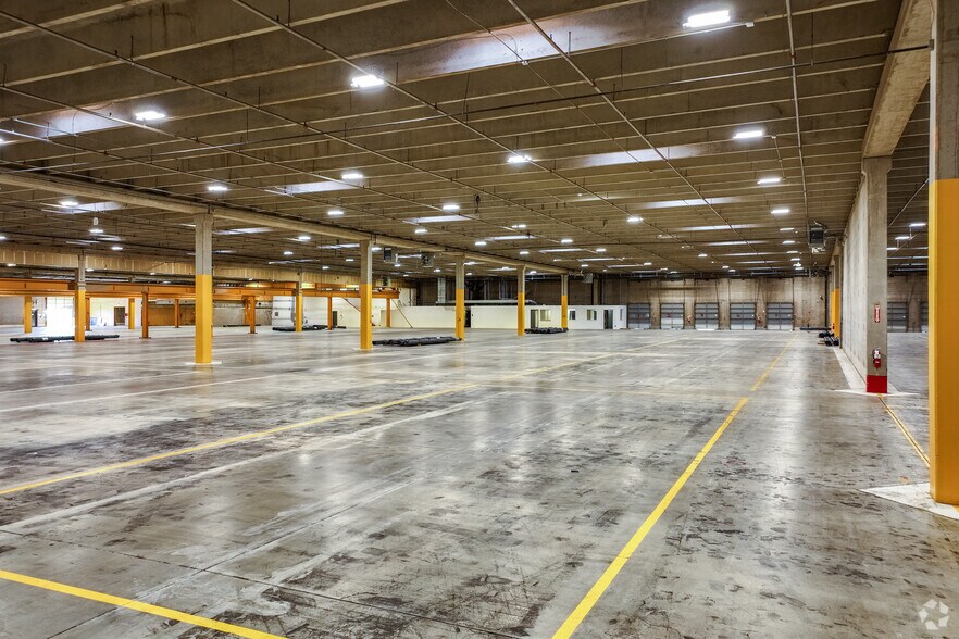 More Photos Of 4550 Kingston St, Denver Industrial For Sale