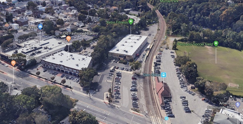 More Photos Of 4 Cedar Swamp Rd, Glen Cove Office For Sale