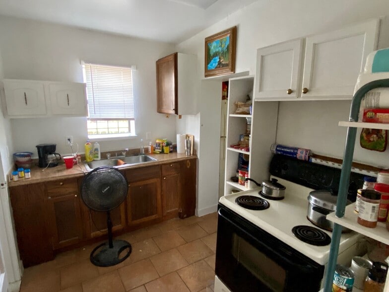 More Photos Of 413 Vermont Ave, Daytona Beach Apartments For Sale