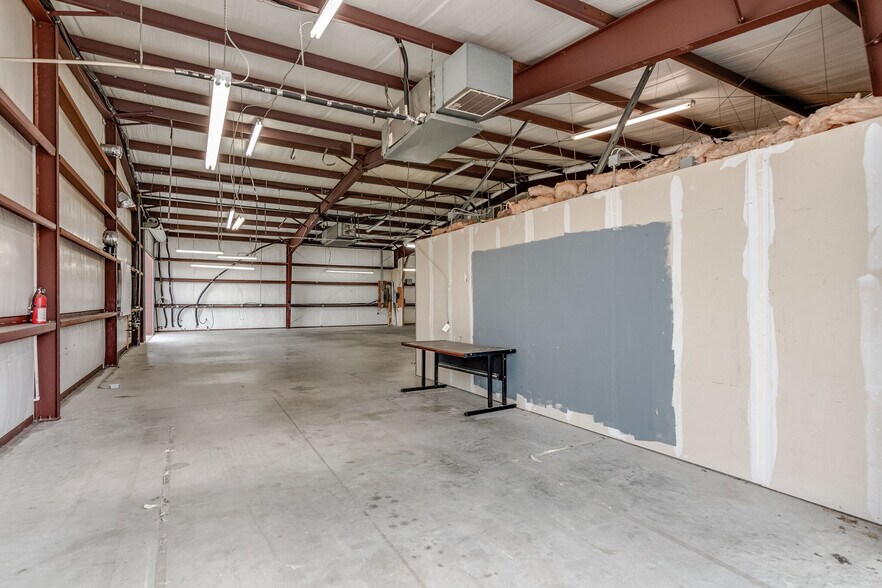 More Photos Of 12081 Katy Rd, Keller Flex For Lease