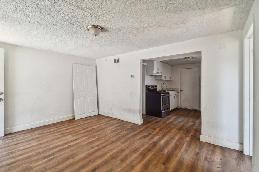 More Photos Of 1330-1334 Barnett St, Jacksonville Apartments For Sale
