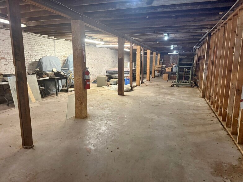 More Photos Of 706 W California Ave, Oklahoma City General Retail For Sale